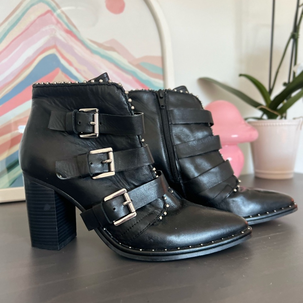 Boots Steve Madden Size 7.5